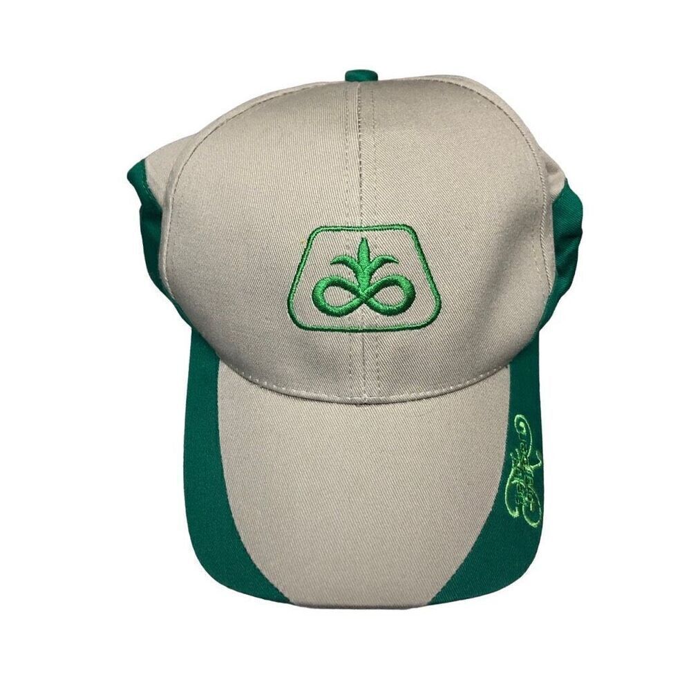 Pioneer Field of Green Tan and Green Hat